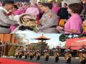 Kapolda Bali Yang Baru Irjen Pol Ida Bagus Kade Putra Narendra Awali Tugas Baru Dengan Percikan Tirtha (Air Suci)