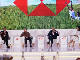 Dukung Keberlanjutan, Dirut PLN Paparkan Strategi Kurangi Emisi Karbon