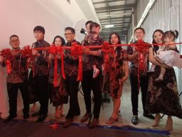 Salsa Kosmetik Dukung UMKM Siapkan Kebutuhan, Resmikan Pabrik Baru di Surabaya