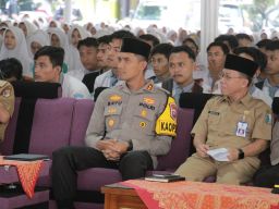 Hadiri Pondok Ramadhan SMK Islam Bustanul Ulum Kapolres Jember Beri Motivasi Santri