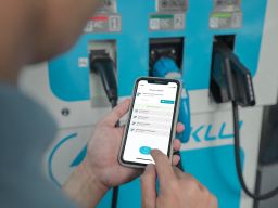 Dirut PLN Lakukan Inspeksi SPKLU Jalur Mudik, Pastikan 1.299 Unit Se-Indonesia Siaga Layani Pengguna Mobil Listrik