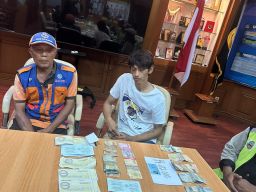 SABER PUNGLI PROV. JABAR AMANKAN SEJUMLAH PELAKU PARKIR LIAR (PUNGLI) YANG DIDUGA DILAKUKAN DI AREA