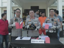 Polisi Berhasil Ungkap Jaringan Peredaran Ganja 2 Kilogram dan Tangkap Pelaku di Kota Malang   