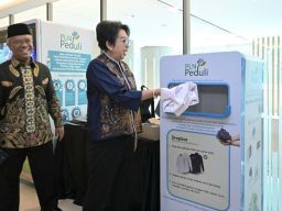 Gerakkan Partisipasi Pegawai Daur Ulang Sampah, PLN Sediakan Mesin Penampung Botol Plastik