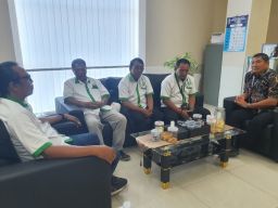 Diskominfo Jatim Terima Usulan AWS Untuk Tingkatkan Informasi Di Berbagai Platform. 