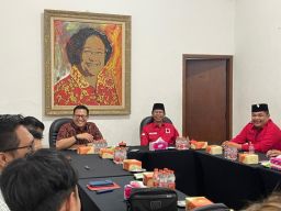 Bertemu DPC PDIP Surabaya, Ketua Kadin Bahas Pengembangan Potensi Ekonomi Perkotaan