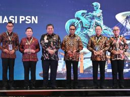 Rampungkan PSN Infrastruktur Kelistrikan, PLN Terima Penghargaan dari Kemenko Perekonomian
