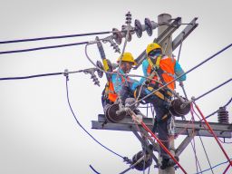 Diresmikan Presiden Jokowi, PLN Pastikan Keandalan Pasokan Listrik untuk Pabrik Baterai Anoda di KEK