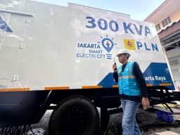 Siagakan 363 Petugas PLN Sukses Layani Listrik Tanpa Kedip Misa Akbar Paus Fransiskus di GBK