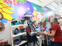 Dorong Eksistensi UMKM Pengusaha-Pengusaha Muda Binaan PLN Unjuk Gigi di INACRAFT on October