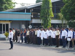 PLN UIP JBTB Gelar Upacara Hari Listrik Nasional Ke-79 dan Sumpah Pemuda Ke-96 