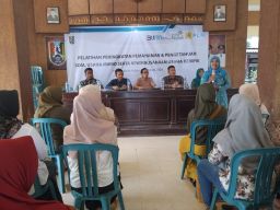 Jelang Nataru PLN UIP JBTB Resmikan Program TJSL 2024 Bantuan Usaha Aneka Keripik Khas Tuban