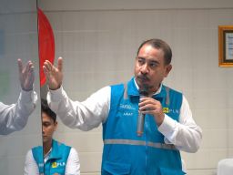 Sambut Nataru, Menteri ESDM Kunjungi Maluku, Pastikan Listrik PLN di Indonesia Timur Andal