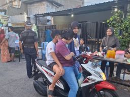 Bazar Ramadan 2025 di Margorejo, Sinergi AWS dan Warga Dukung UMKM Lokal