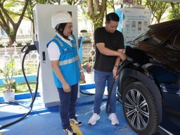 Sukses Dukung Kelancaran Arus Mudik Idulfitri 1446 H, PLN Catatkan Kenaikan Transaksi SPKLU Hampir 5 Kali Lipat