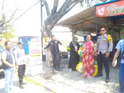 Sediakan 1 Ton Beras , Polsek Sarang Bantu Ringankan Beban Warga Lewat Gerakan Pangan Murah