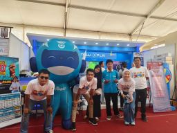 PLN Icon Plus Hadirkan ICONNET dan Promo Spesial di Jember Fashion Carnaval 2025