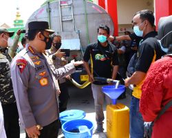 Tinjau Pasar Sehat Sabilulungan Soreang, Kapolri Pastikan Ketersediaan Minyak Curah dan Sembako Jelang Ramadhan Tercukupi