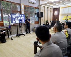 Kapolda Jatim Semangati Anggotanya yang terpapar Covid-19 dan Sakit Lainnya Melalui Aplikasi E-Yankes