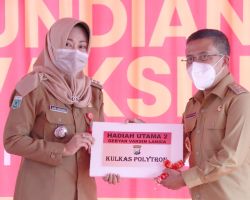 Gebyar Vaksinasi Lansia, Kapolres Batu Bagikan Doorprize Sepeda Motor