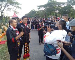 Seniman Reog Ponorogo Gelar Aksi Simpatik di Tepi Jalan MER