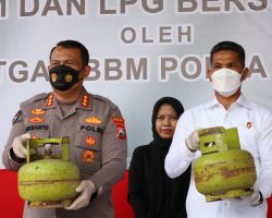 Polda Jatim Bongkar Penyalagunaan BBM dan Elpiji Bersubsidi