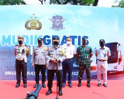 Lepas Mudik Gratis Polri, Kapolri: Bantu Masyarakat dan Kurangi Beban Jalan