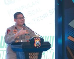 Dirlantas Polda Jatim Launching Buku Kumpulan Soal Ujian Teori SIM