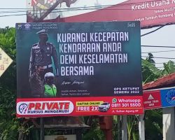 Sosialisasikan Budaya Tertib Lalin Satlantas Polres Ponorogo Pasang Banner