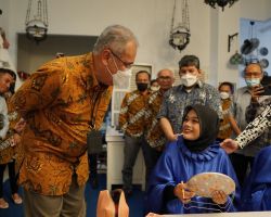 Libatkan Difabel untuk Produksi Batik, UMKM Mitra Binaan PLN Raup Cuan Rp 100 Juta