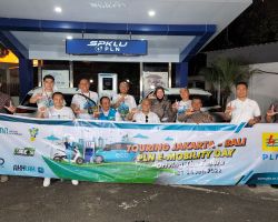 Cek di Sini! 9 Tips Aman dan Nyaman Bepergian Jauh Pakai Mobil Listrik