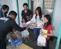 Sinergi Bersama Media,Polisi Peduli di Kota Probolinggo Memberi Bantuan Anak Sang Pengayuh Becak