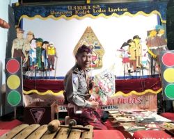 Kapolda Jatim Apresiasi Kreatifitas Anggota Polres Jombang Berikan Himbauan Kamtibmas Melalui Wayang Kulit