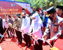 Gubernur Jatim Resmikan Rumah Kebangsaan Bersama Kapolda Jatim