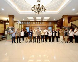 Kunker Spesifik Komisi III DPR RI ke Polda Jatim, Wakil Ketua Komisi III Adies Kadir Apresiasi Program-program Polda Jatim