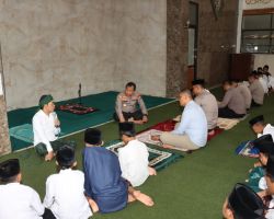 Kapolda Jatim Silaturahmi dengan Tokoh Agama di Ponpes Rejo Darul Mustofa Malang