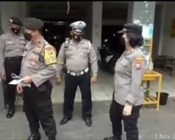 Polsek Mulyorejo Gencar Patroli Mobil Tingkatkan Keamanan dan Berikan Himbauan Prokes