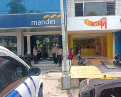 Polsek Mulyorejo Lakukan Patroli Rutin Pemantauan Di Kantor Bank Mandiri