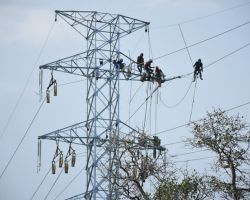 PLN Siapkan Pembangunan Transmisi Listrik Jawa-Bali, Target Proyek Rampung 2025