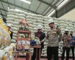 Jelang Nataru, Polresta Malang Kota Bersama Pemkot Pantau Stok Sembako dan BBM