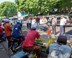 Sinergitas Polres Pasuruan Kota Bersama Dishub Sosialisaikan Larangan Bentor Beroperasi