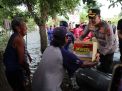Sinergitas, Polres Gresik Bersama Forkopimda Berikan Bantuan Untuk Warga Terdampak Banjir