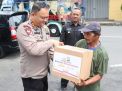 Berkah Ramadhan, Polres Blitar Distribusikan Bansos Kepada Masyarakat