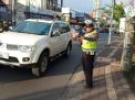 Minimalisir Kemacetan Simpang Padonan, Unit Lantas Polsek Kuta Utara Lakukan Pengaturan