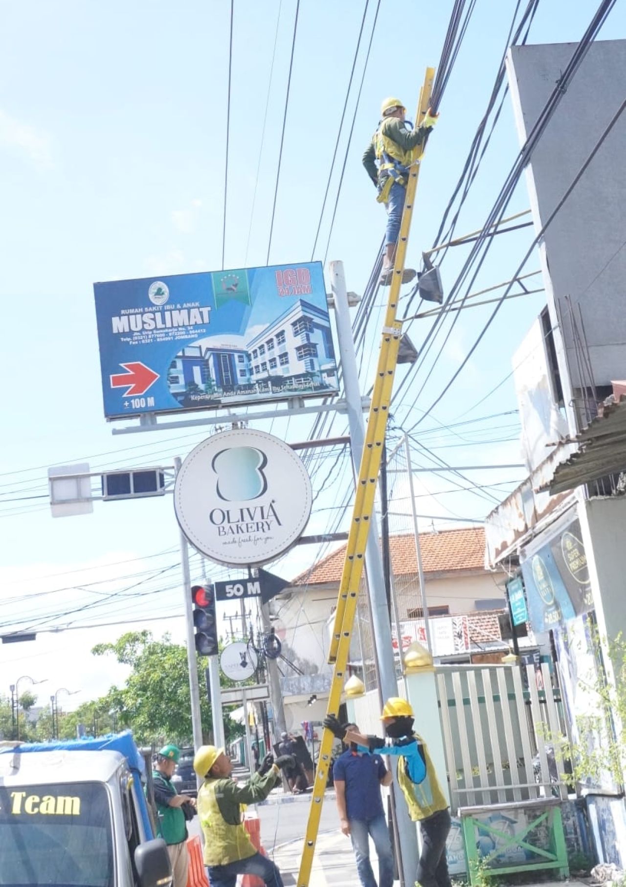 Jaga Layanan Mulai Dari Awal Tahun, PLN Icon Plus Lakukan Penataan Kabel