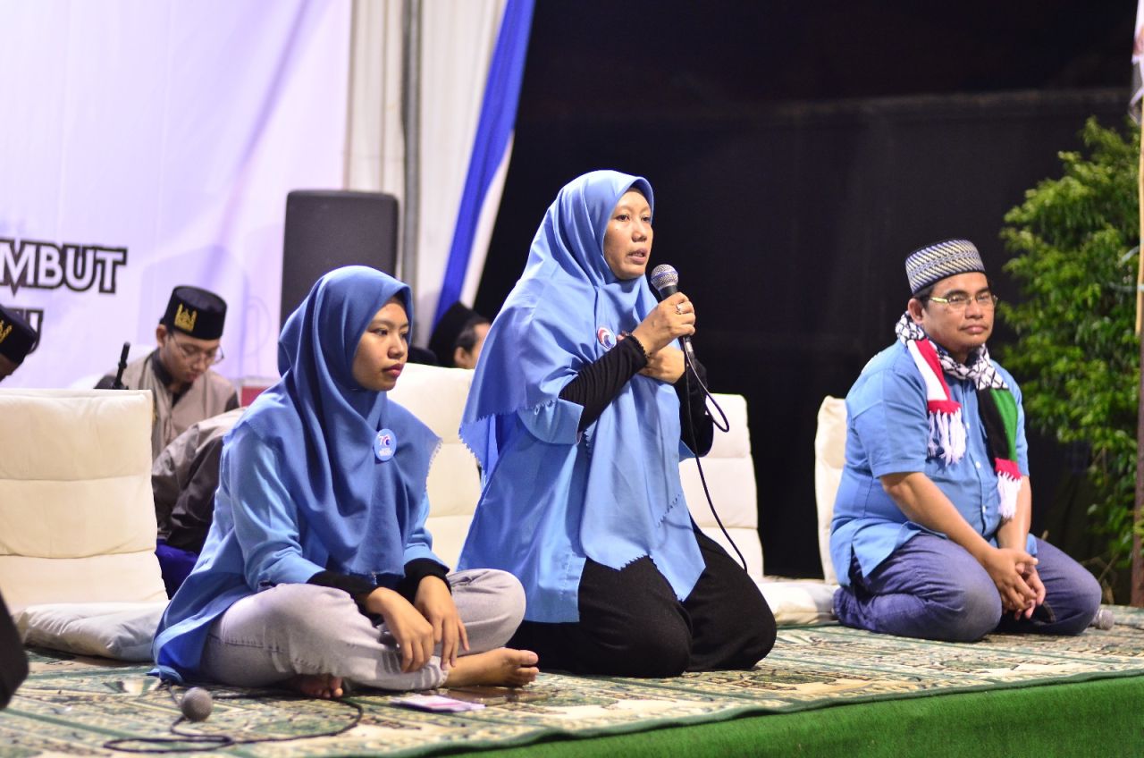 dr. Anna Susanti, Caleg DPRD Kota Surabaya Dapil 1 Partai Gelora Bersholawat Bersama Warga Kalibokor