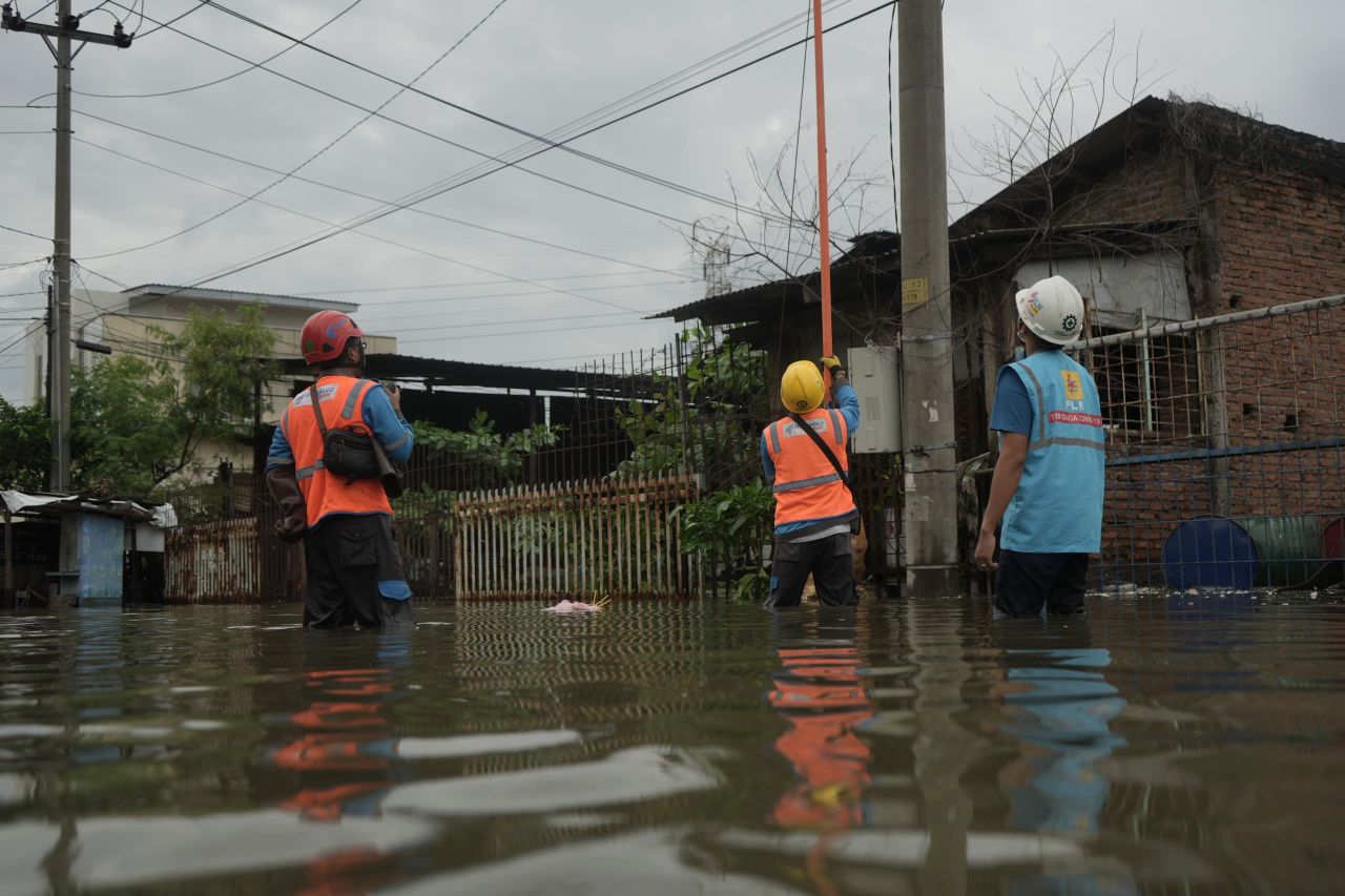 Cuaca Ekstrim Diprediksi Masih Berlanjut, PLN Imbau Pelanggan Amankan Penggunaan Kelistrikan
