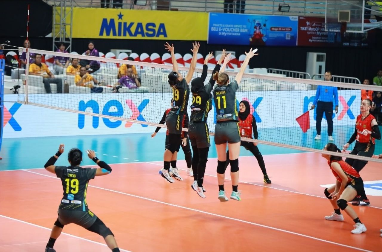 Epic Comeback, Jakarta Electric PLN Libas Pemuncak Klasemen Proliga, Peluang ke Final Four Makin Leb