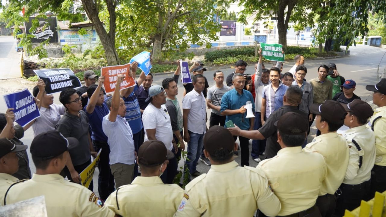 Simulasi Tanggap Darurat PLN UIP JBTB dan PLN Icon Plus Antisipasi Teror, Huru Hara, dan Kebakaran