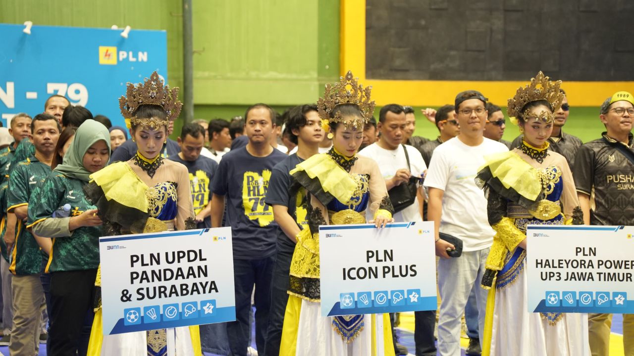 PLN Icon Plus Meriahkan Pembukaan PORSENI Bersama PLN Group Jawa Timur. 